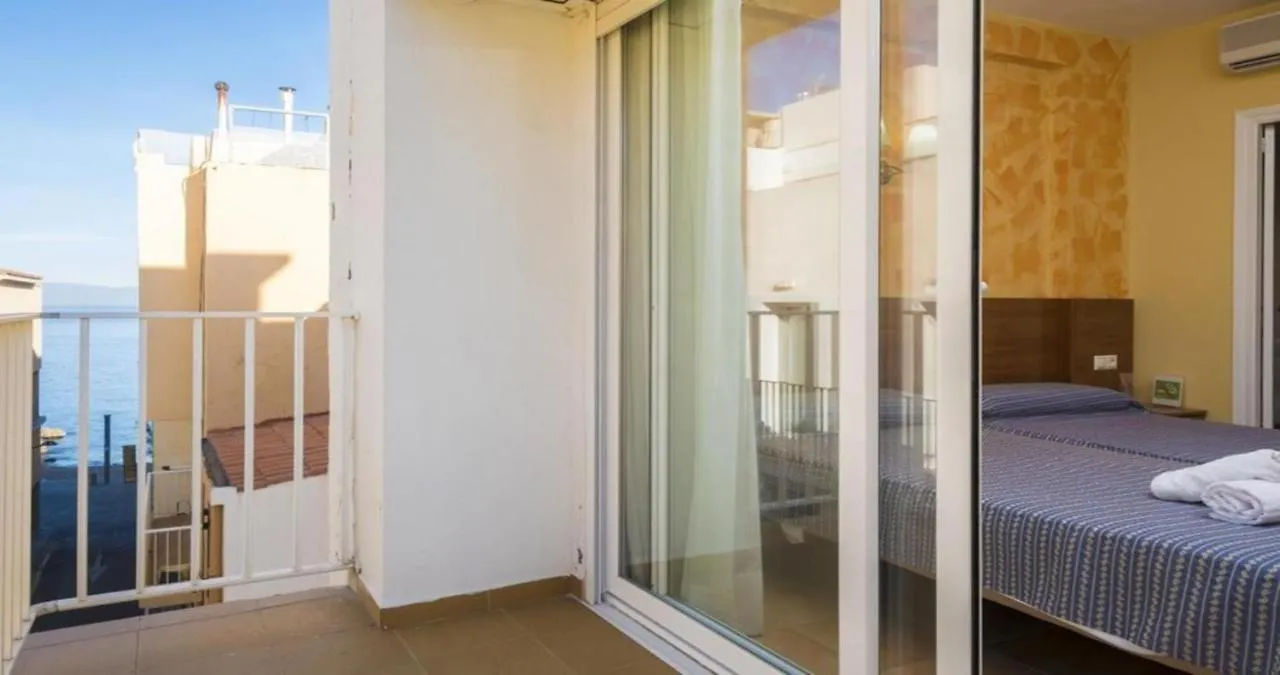 Hotel Erianob L'Escala Spain