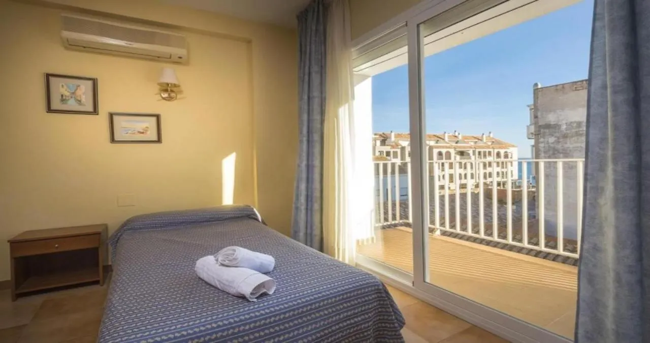 Hotel Erianob L'Escala 0*,  Spain